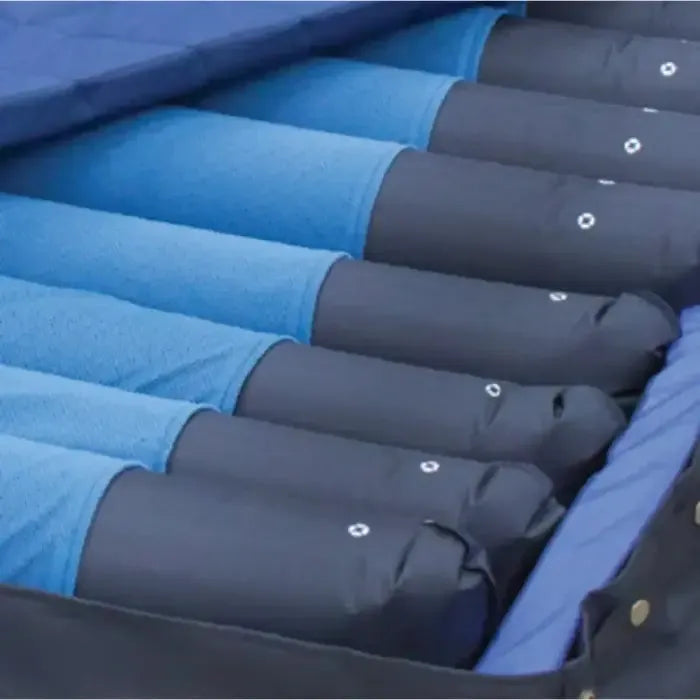 Prius Healthcare DynaFlow Low-Air-Loss Mattress System with Pump