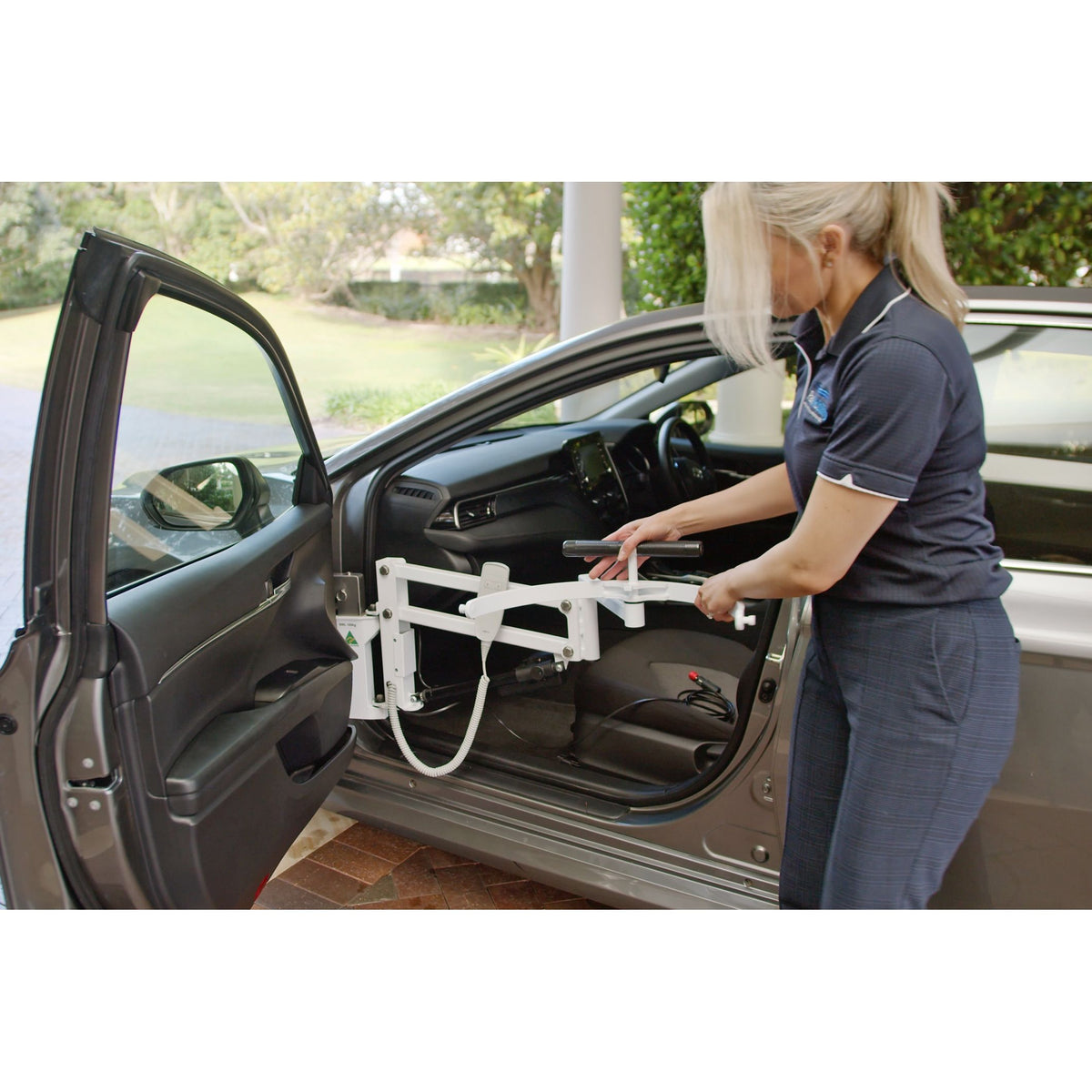 IBIS Wheelchair Car Access Transfer Lift — Mediriser