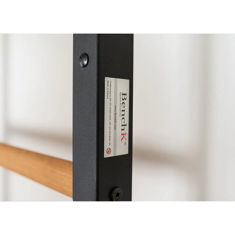 BenchK - Series 2 221 Wall bars