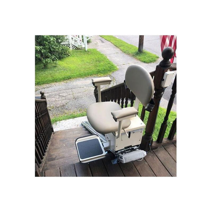 AmeriGlide Outdoor Deluxe Stair Lift